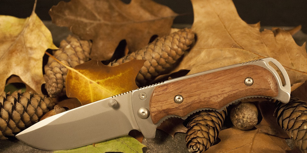 The Texas Survival Knife: A Guide to Features, Uses, and Benefits